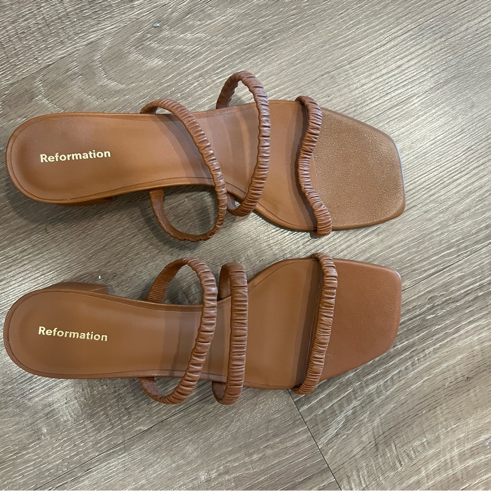 Reformation Brown Strappy Square-Toe Slide Heels size 8